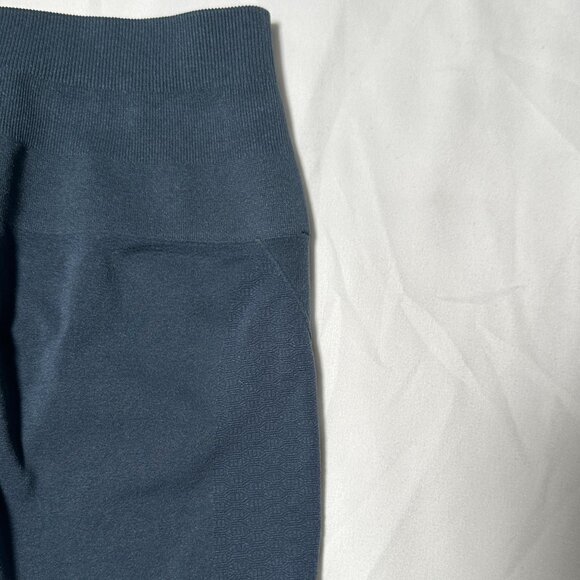 Alphalete short (NWOT) XS - Picture 3 of 4